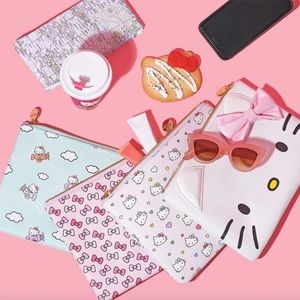 Stoney Clover x Hello Kitty flat pouch (pink with bows)